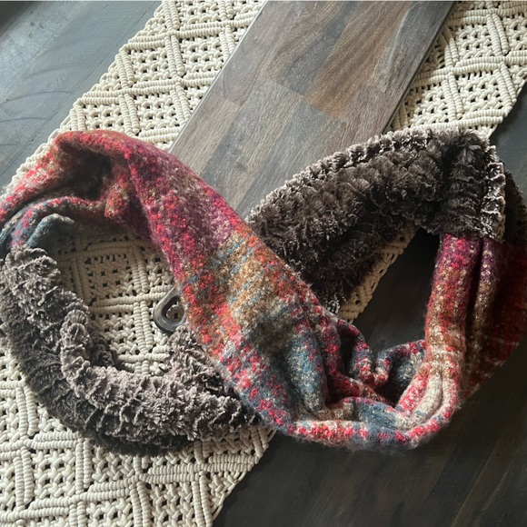 ANTHROPOLOGIE Plaid and Brown Faux Fur Infinity Scarf Like New - Picture 1 of 13